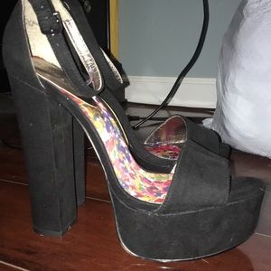Madden Girl black high-heels